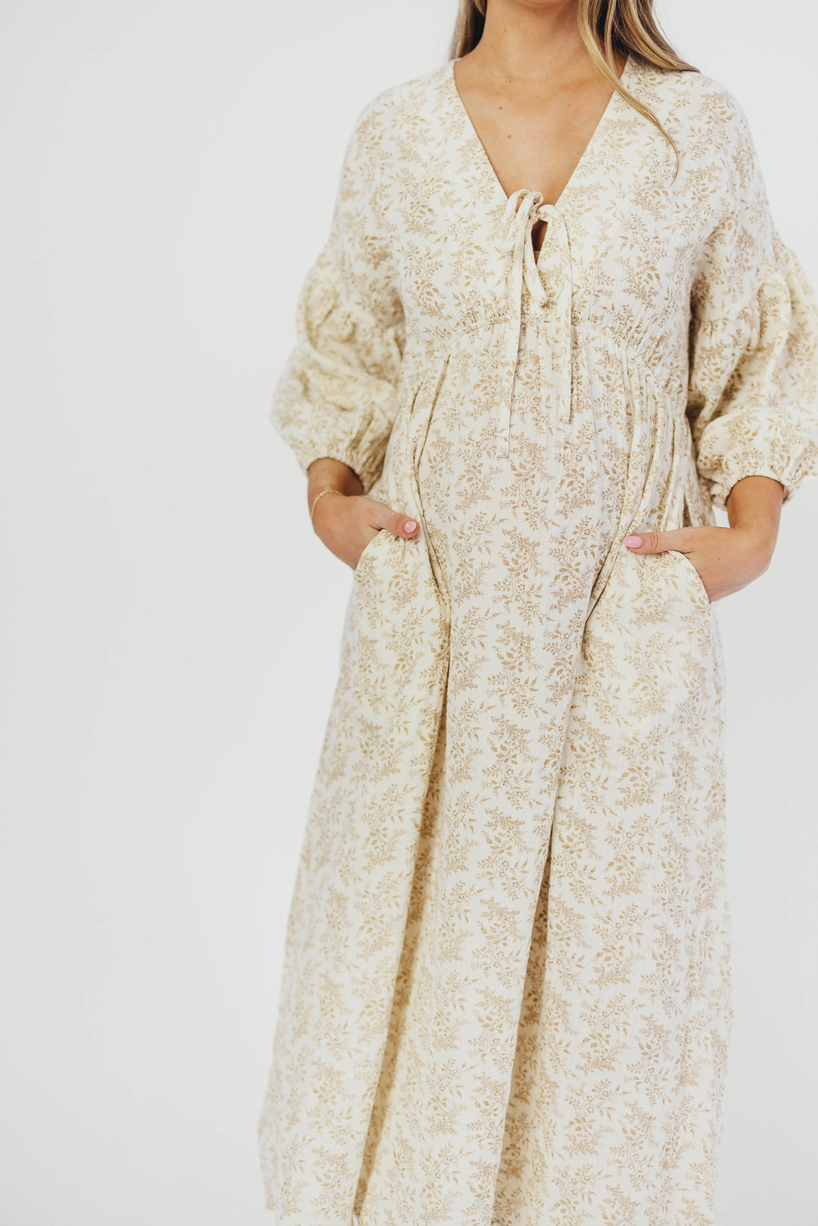 Hunter 100% Cotton Gauze Midi Dress in Natural/Tan Floral - Bump Friendly and Inclusive Sizing