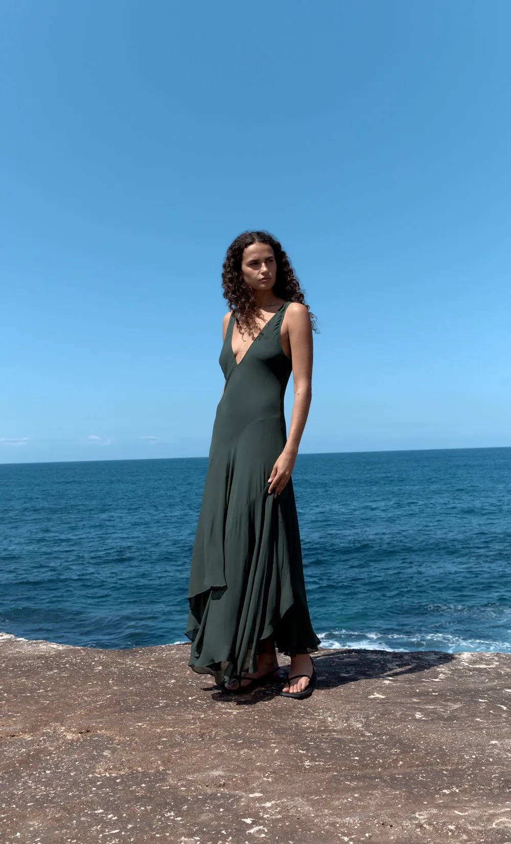 ISOLDE V NECK DRESS - BOTTLE GREEN