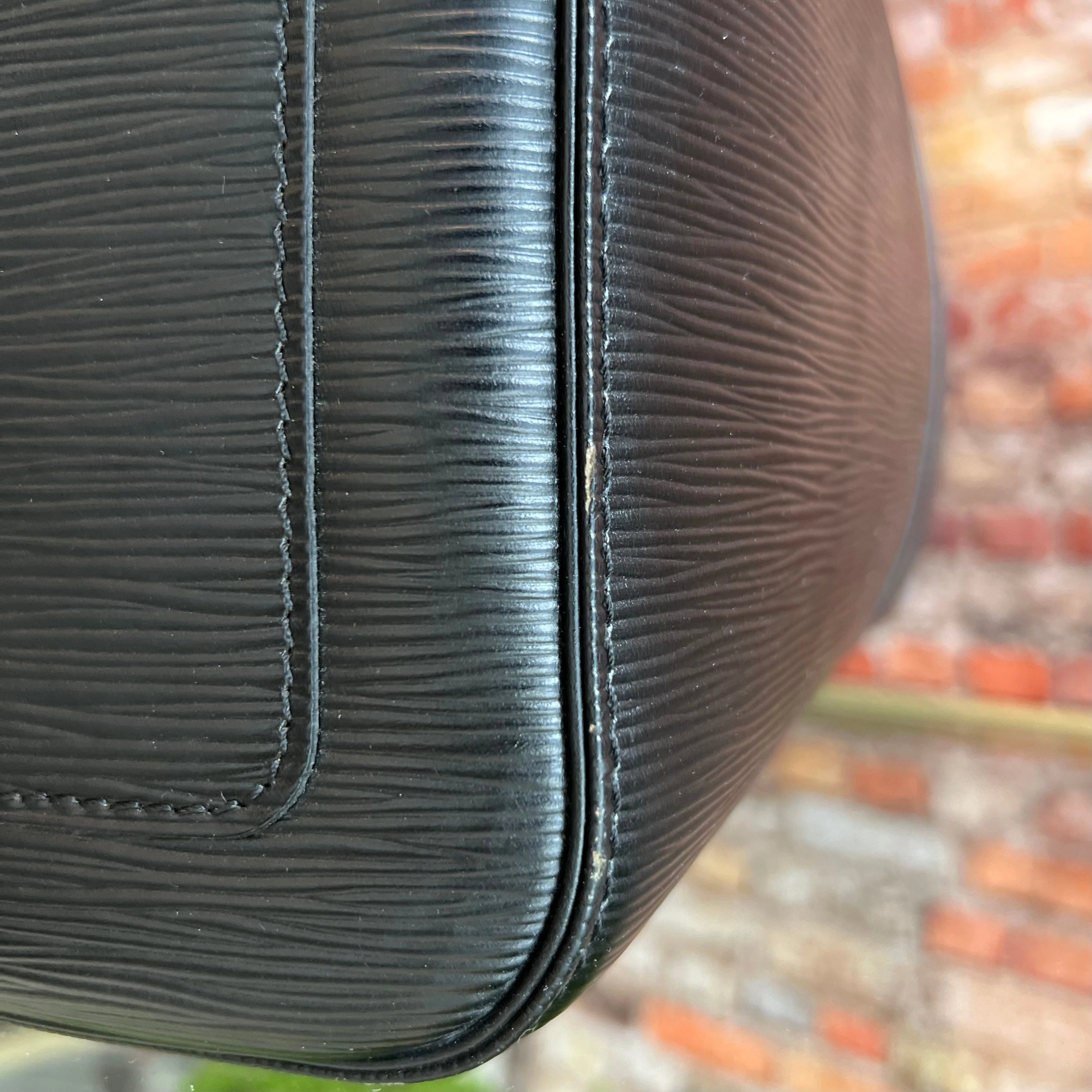 LOUIS VUITTON Epi Keepall 45 Black