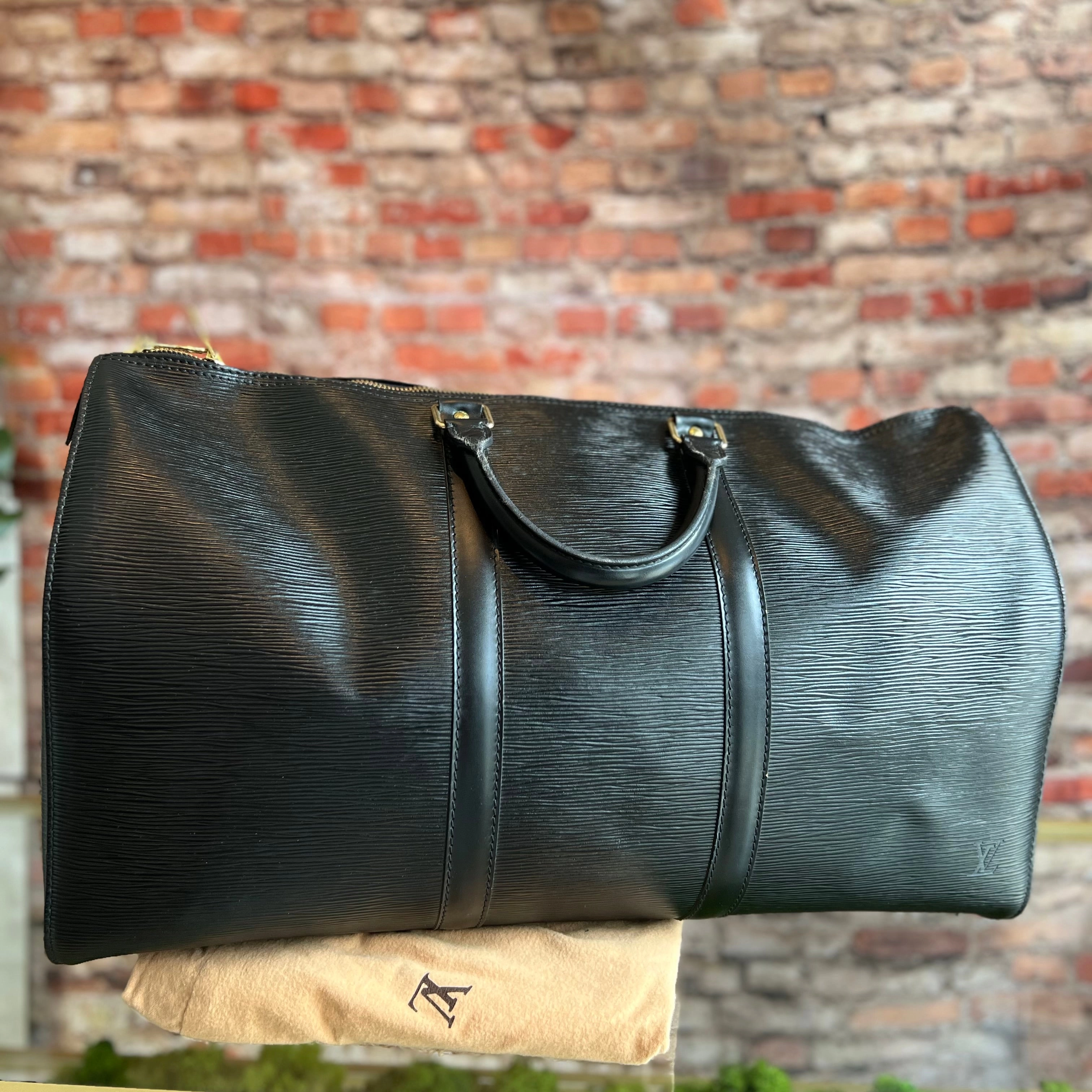LOUIS VUITTON Epi Keepall 45 Black