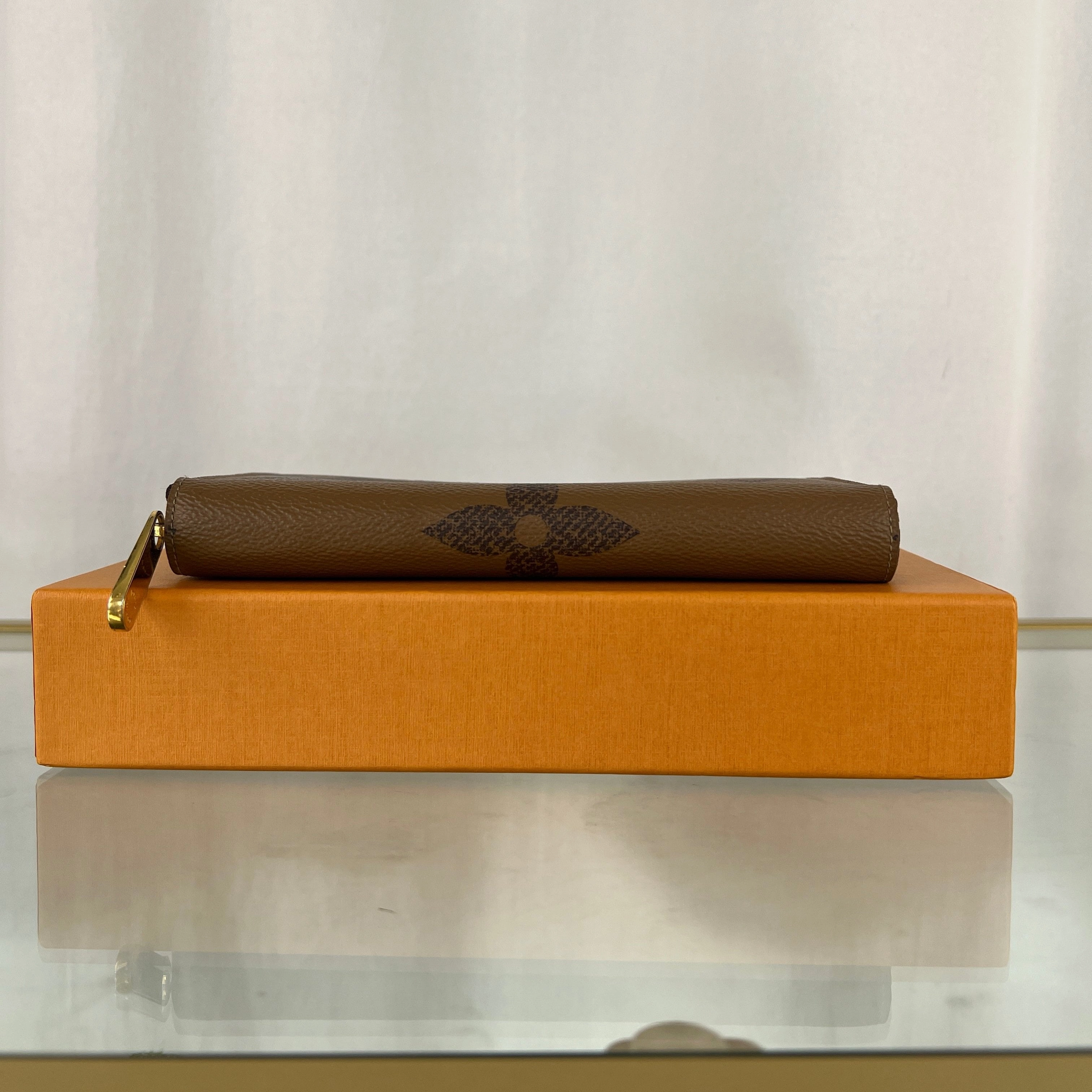 LOUIS VUITTON Monogram Giant Reverse Zippy Wallet