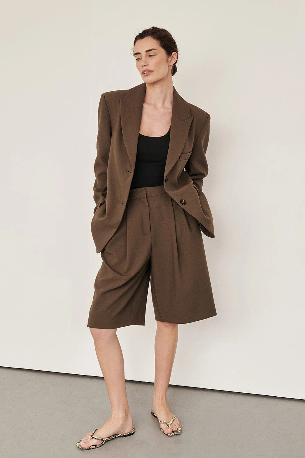 REN CLOVER BOYFRIEND BLAZER