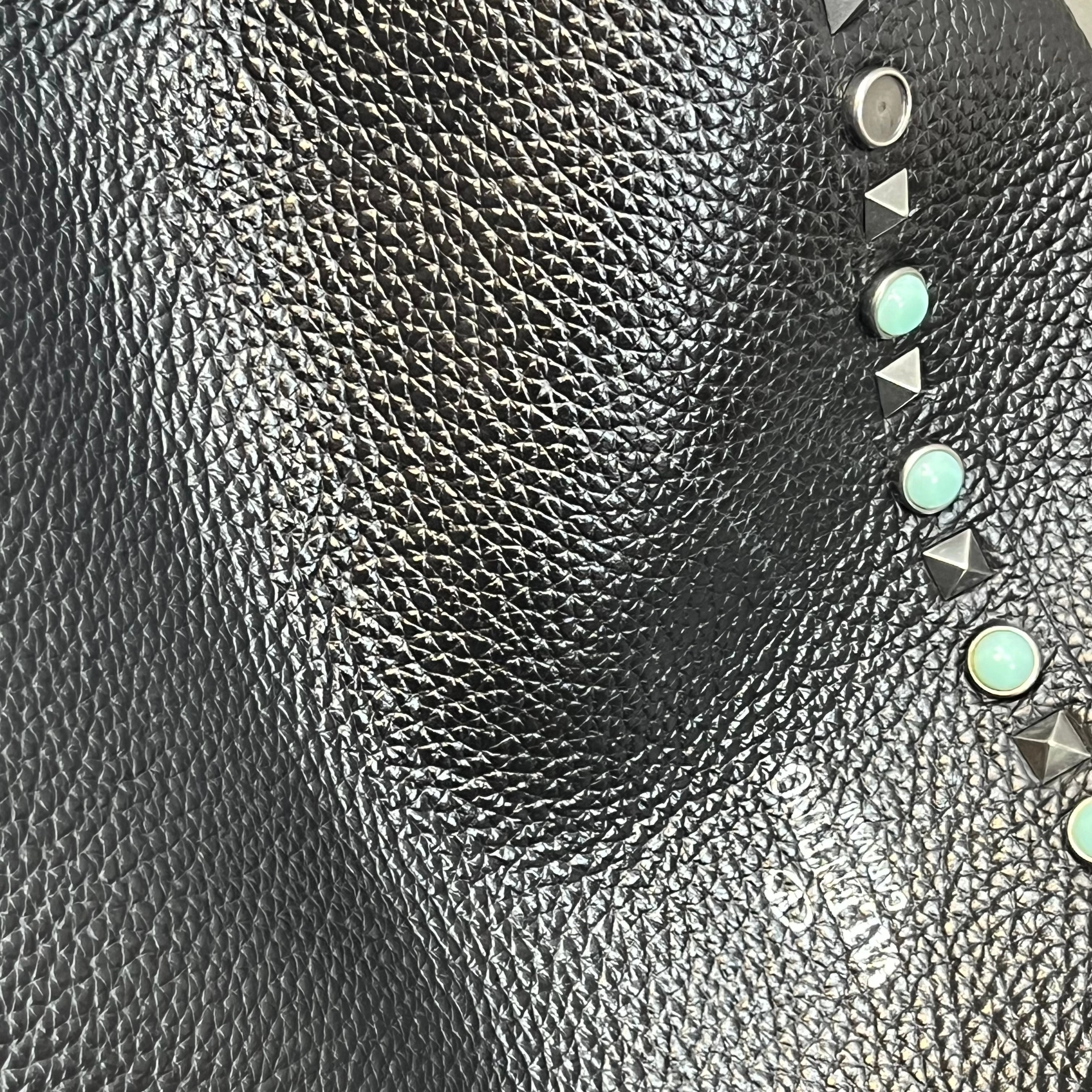 VALENTINO Trapeze Medium Pebbled Leather Rolling Rockstud Tote Bag